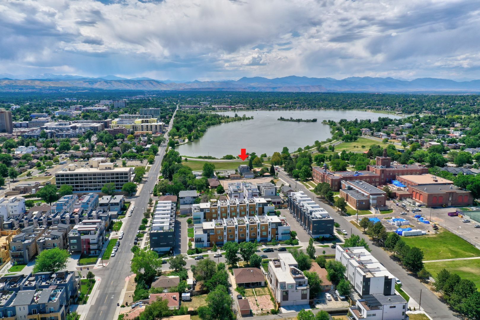 Lakefront Mountain Views in one of the Hottest Neighbor